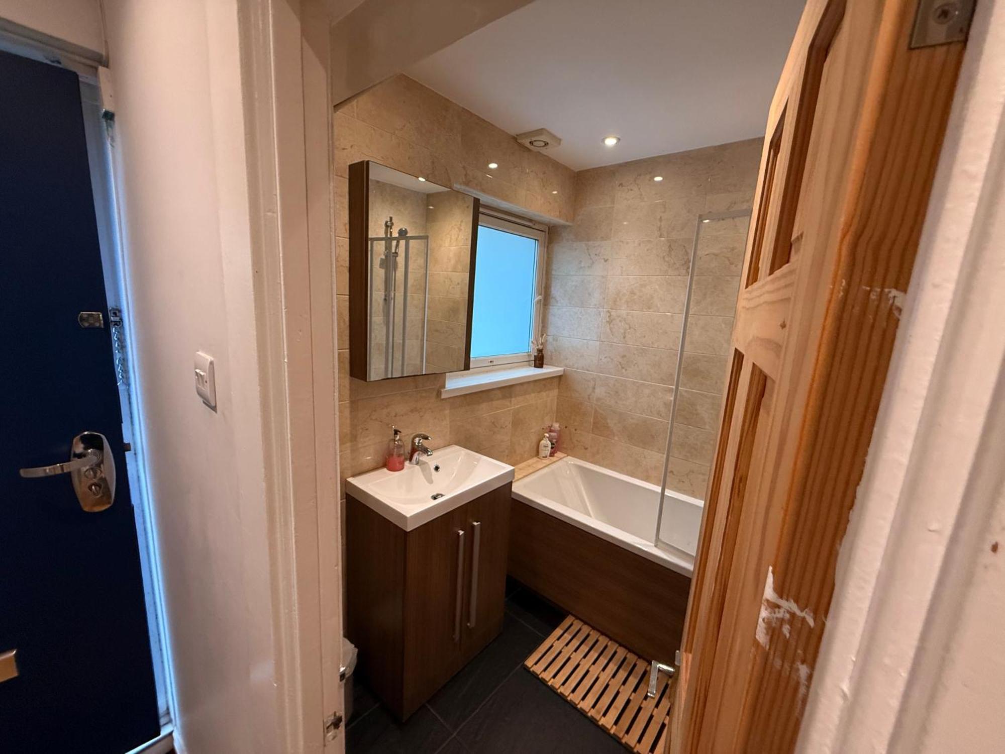 Two Bedroom Flat In The Heart Of Лондон Экстерьер фото